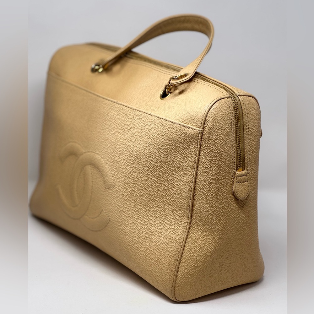 💯💎Authentic💎CHANEL CC Caviar Beige Vintage Tote Bag